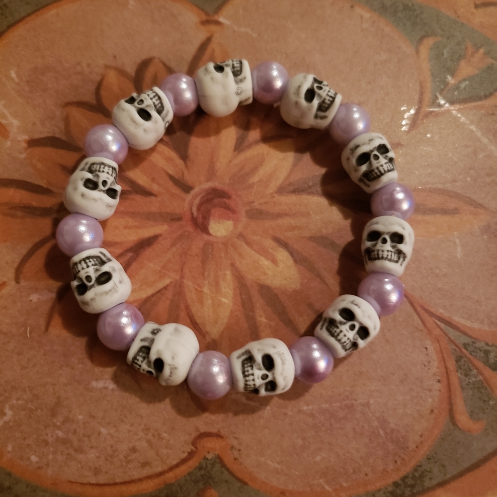 Bracelets - Picture 9 of 16